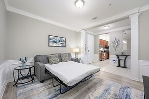 Beautiful Lake View Condo, Vista Cay-1004