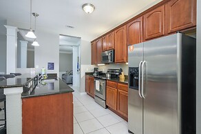 Beautiful Lake View Condo, Vista Cay-1004