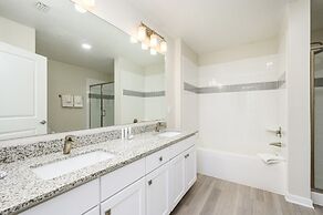 New Modern Vista Cay Reserve Condo - 6003