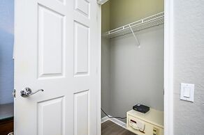 Beautiful Lakeview Condo, Vista Cay Orlando - 3013