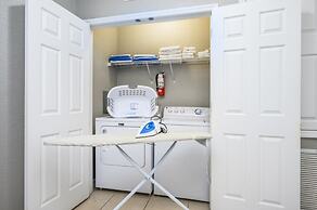 Beautiful Lakeview Condo, Vista Cay Orlando - 3013