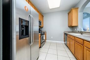 Beautiful Lakeview Condo, Vista Cay Orlando - 3013