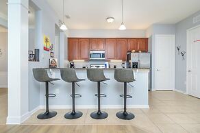 New Listing! Lakeview Condo, Vista Cay - 1017