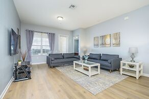 New Listing! Lakeview Condo, Vista Cay - 1017