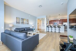 New Listing! Lakeview Condo, Vista Cay - 1017