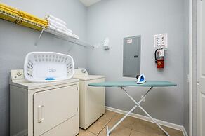 New Listing! Lakeview Condo, Vista Cay - 1017