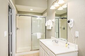 New and Gorgeous Townhome, Vista Cay - 4008