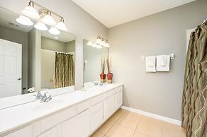 New and Gorgeous Townhome, Vista Cay - 4008