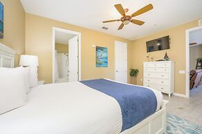 Premium Lake View Condo , Vista Cay - 1007