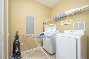 Premium Lake View Condo , Vista Cay - 1007