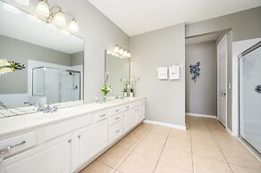 Family Fun Vista Cay Lakeview Condo - 1021