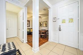 Premium Lake View Condo, Vista Cay - 1002