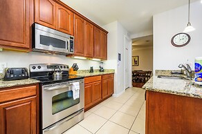 Premium Lake View Condo, Vista Cay - 1002
