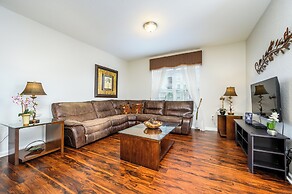 Premium Lake View Condo, Vista Cay - 1002