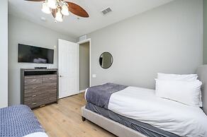 Stunning Vacation Condo - Vista Cay Resort - 2008