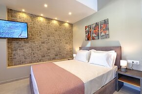 MIRMA HALEPA SUPERIOR STUDIO