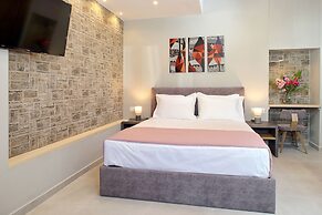 MIRMA HALEPA SUPERIOR STUDIO