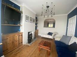 Seaside Retreat in Shoreham With Sauna & spa Hire