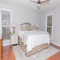 Spacious Woodbridge Cottage