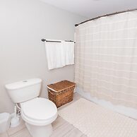 Spacious Woodbridge Cottage