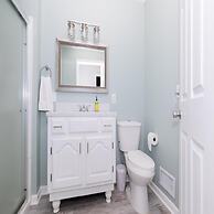 Spacious Woodbridge Cottage