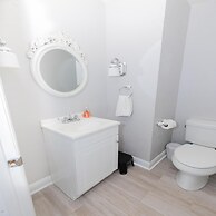 Spacious Woodbridge Cottage