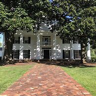 Historic Antebellum Manor