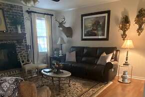 Elegant Crofton Ranch