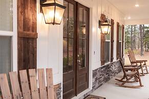 Spacious Appling Retreat