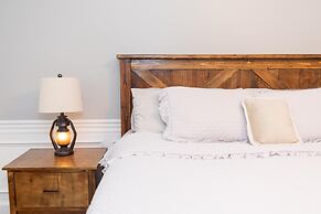 Stately Stradford Home Masters Rental