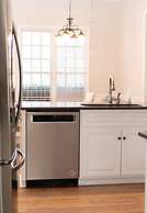 Stately Stradford Home Masters Rental