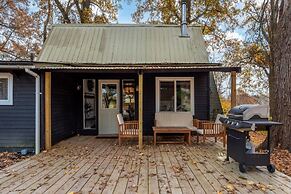 Lake View Hot Tub Modern A-frame