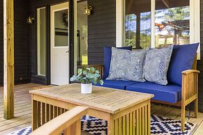 Lake View Hot Tub Modern A-frame