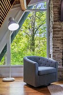 Lake View Hot Tub Modern A-frame
