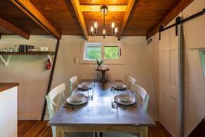 Lake View Hot Tub Modern A-frame