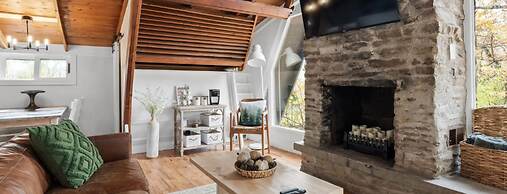 Lake View Hot Tub Modern A-frame