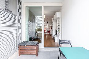 Portuense 107- Bright Flat