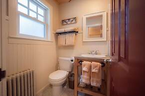 The Snowshoe Lodge