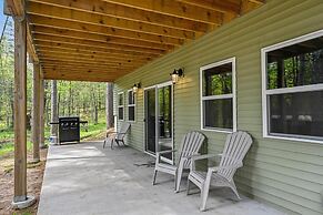 Tranquil Lakefront Oasis - Fire Pit Fishing BBQ