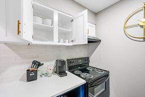 Chic Condo Retreat in Central Buckhead Atlanta