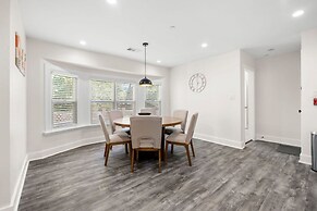 Grand Retreat Luxury Vacation for Large Groups