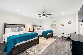 Grand Retreat Luxury Vacation for Large Groups