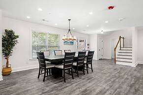 Grand Retreat Luxury Vacation for Large Groups