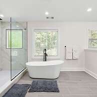 Grand Retreat Luxury Vacation for Large Groups