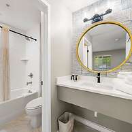 Modern Urban Oasis in Prime Buckhead Atlanta