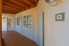 Stylish Buckhead Condo Your Urban Getaway in ATL