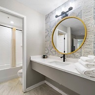 Newly Renovated Atlanta Condo Prime Buckhead Atl