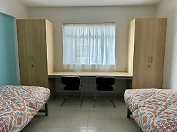 Adana Pods