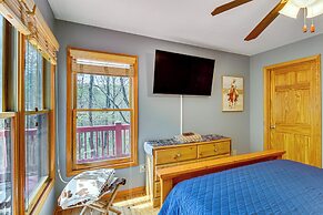 Spacious Talking Rock Cabin: Game Room, Fire Pit!