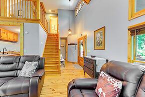 Spacious Talking Rock Cabin: Game Room, Fire Pit!